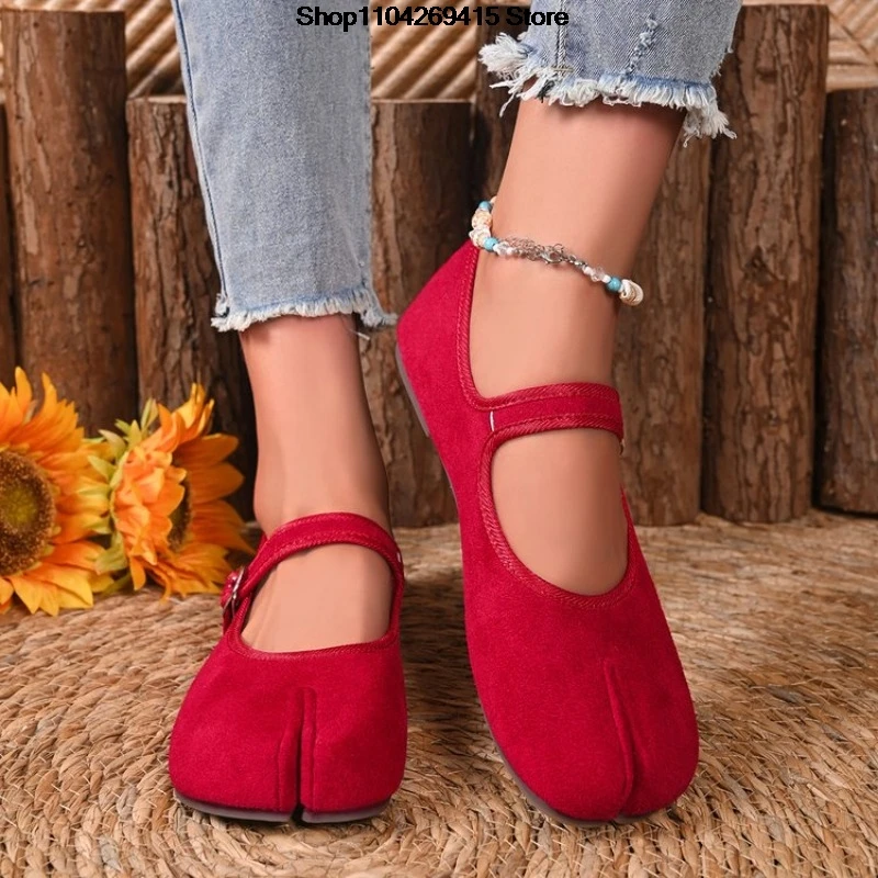 Autumn Japanese Style Tabi Ninja Shoes Women Retro Suede Flats Split Hoof Toe Boat Shoes Femme Ballerina Shoe