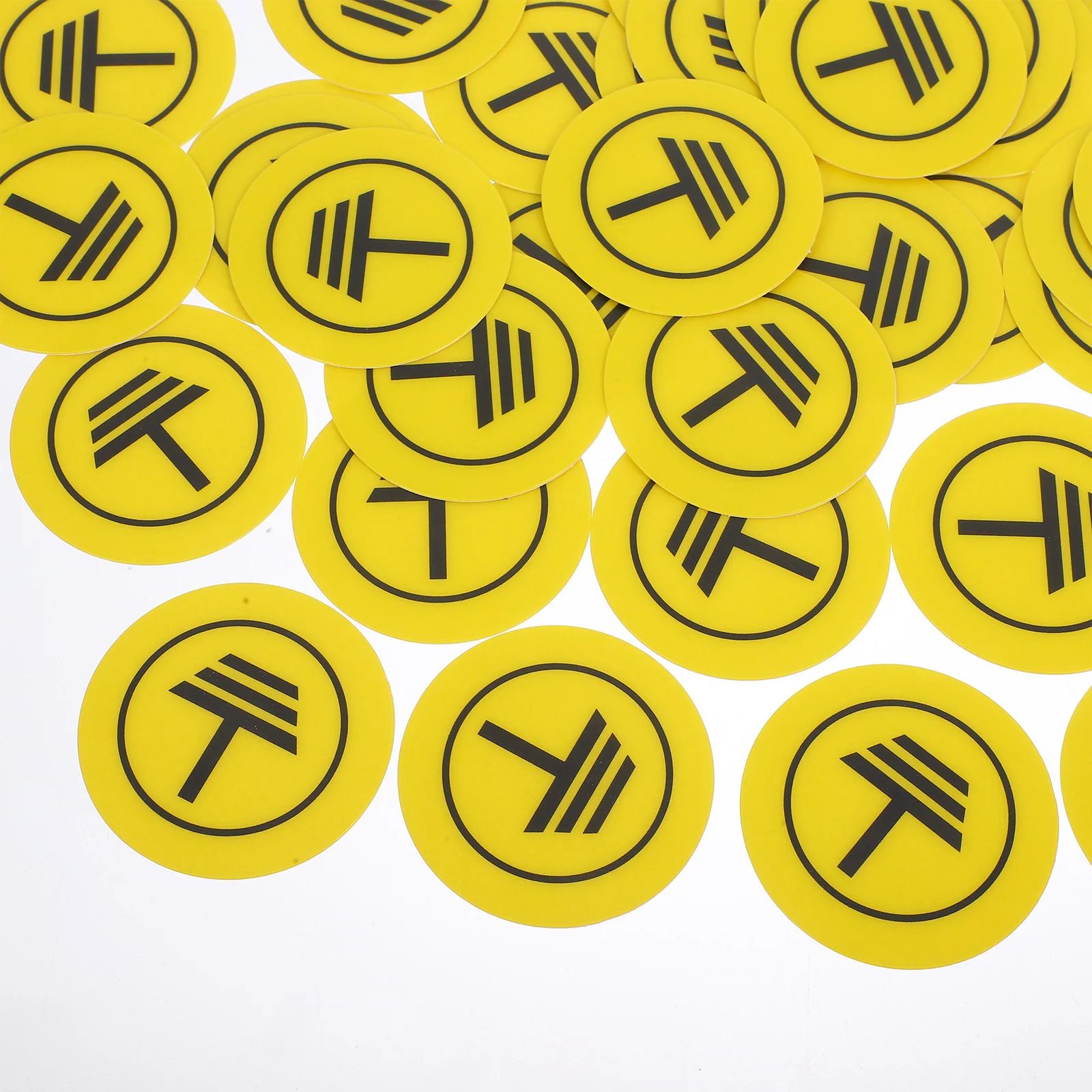 50Pcs Electric Grounding Alert Signs Reflective Triangular Safety Tags 5cm for Electrical Panels Power Strip Tower Warning