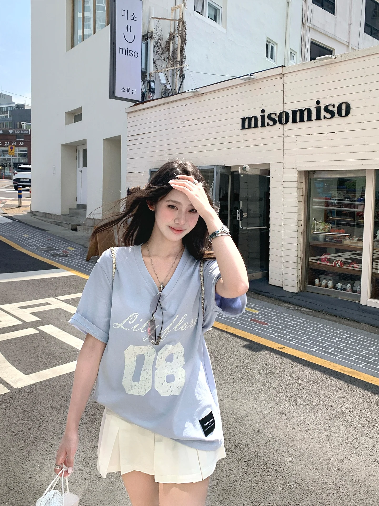 

Сладко-острый американский ретро-стиль, свободный крой, универсальный футболка-орфоэфект, в стиле куки-гёрл, из смесового хлопка и полиэстера...