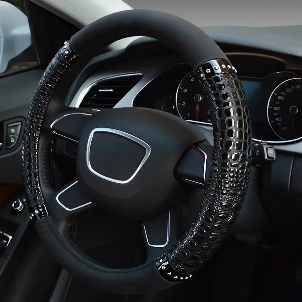 

Универсальный чехол на руль автомобиля 38 см, кожаный, с узором под крокодила, черный, коричневый, синий