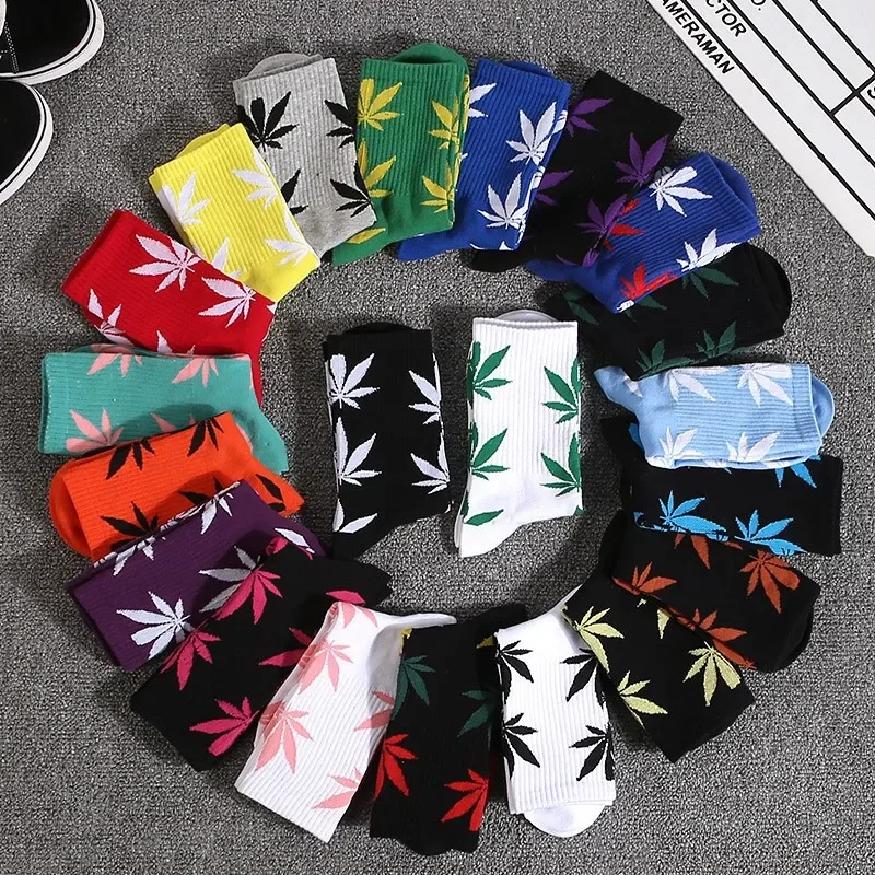 Man Fashion comfortable high quality cotton socks leaf maple leaves casual long paragraph hemp weed boat socks spring and autumn