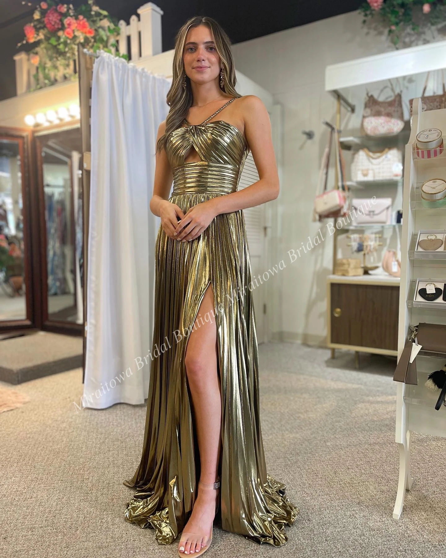 Metallic Pleated Formal Evening Dress 2k24 Keyhole Braided Straps Lady Pageant Prom Cocktail Party Gown Saudi Arabia Gold Purple