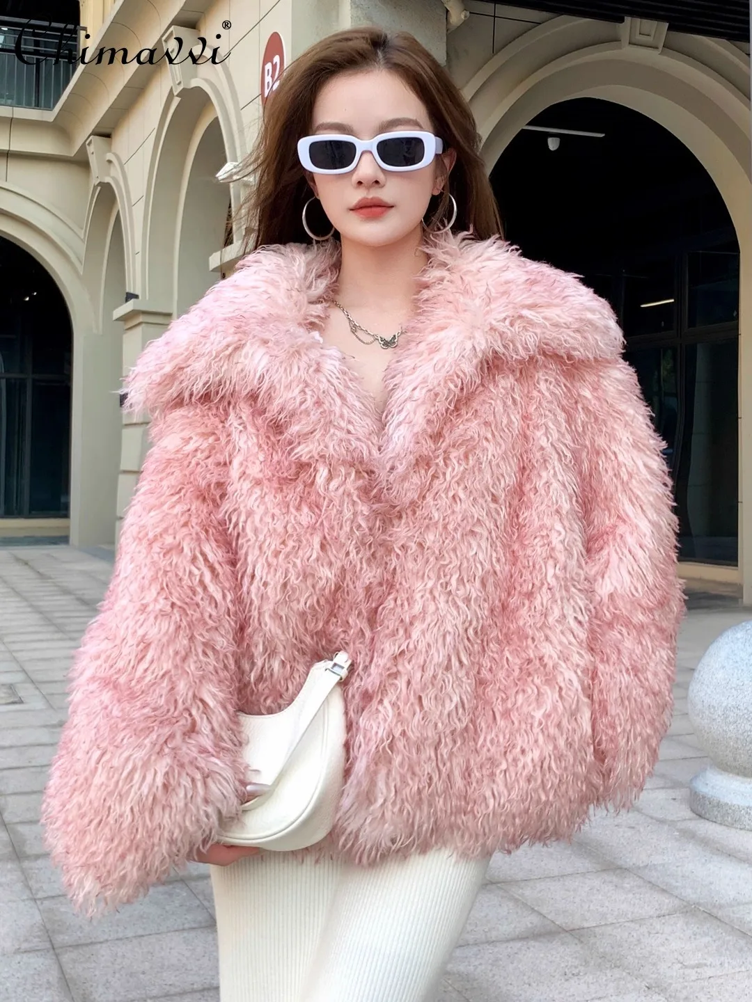Autumn Winter New Heavy Powder-Dyed Pointed Collar Fur Jackets High-End Fashion Imitation Beach Wool Loose Warm Coat for Women
