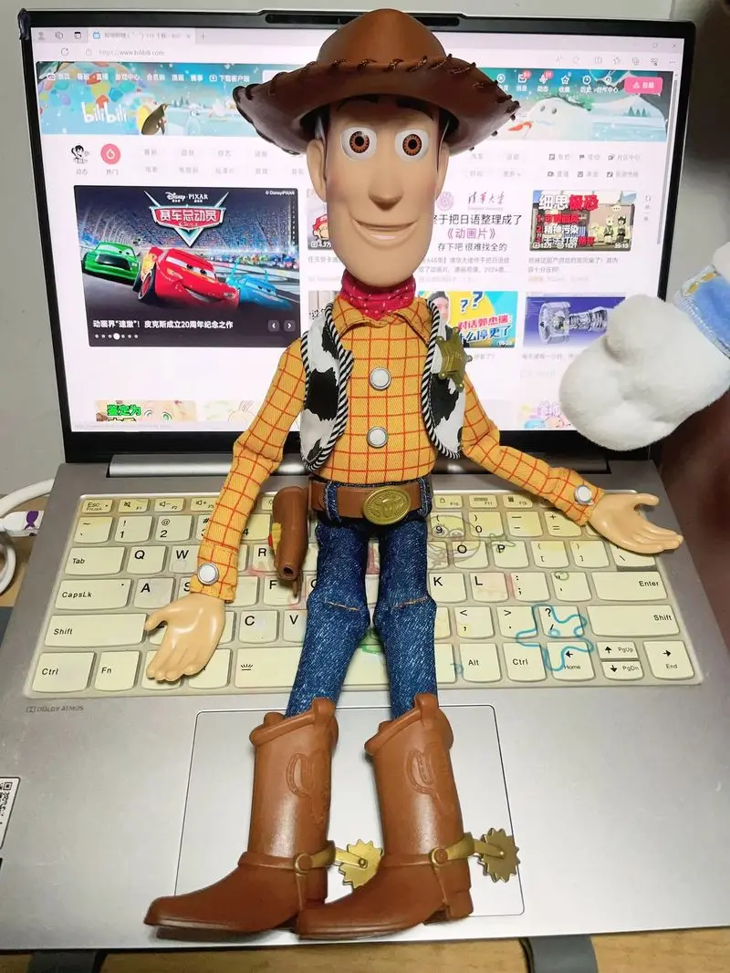 ホット 40 センチメートルディズニーピクサートイストーリーウッディアクションフィギュア英語映画サウンドキャラクター人形布カウボーイ誕生日プレゼント子供のための