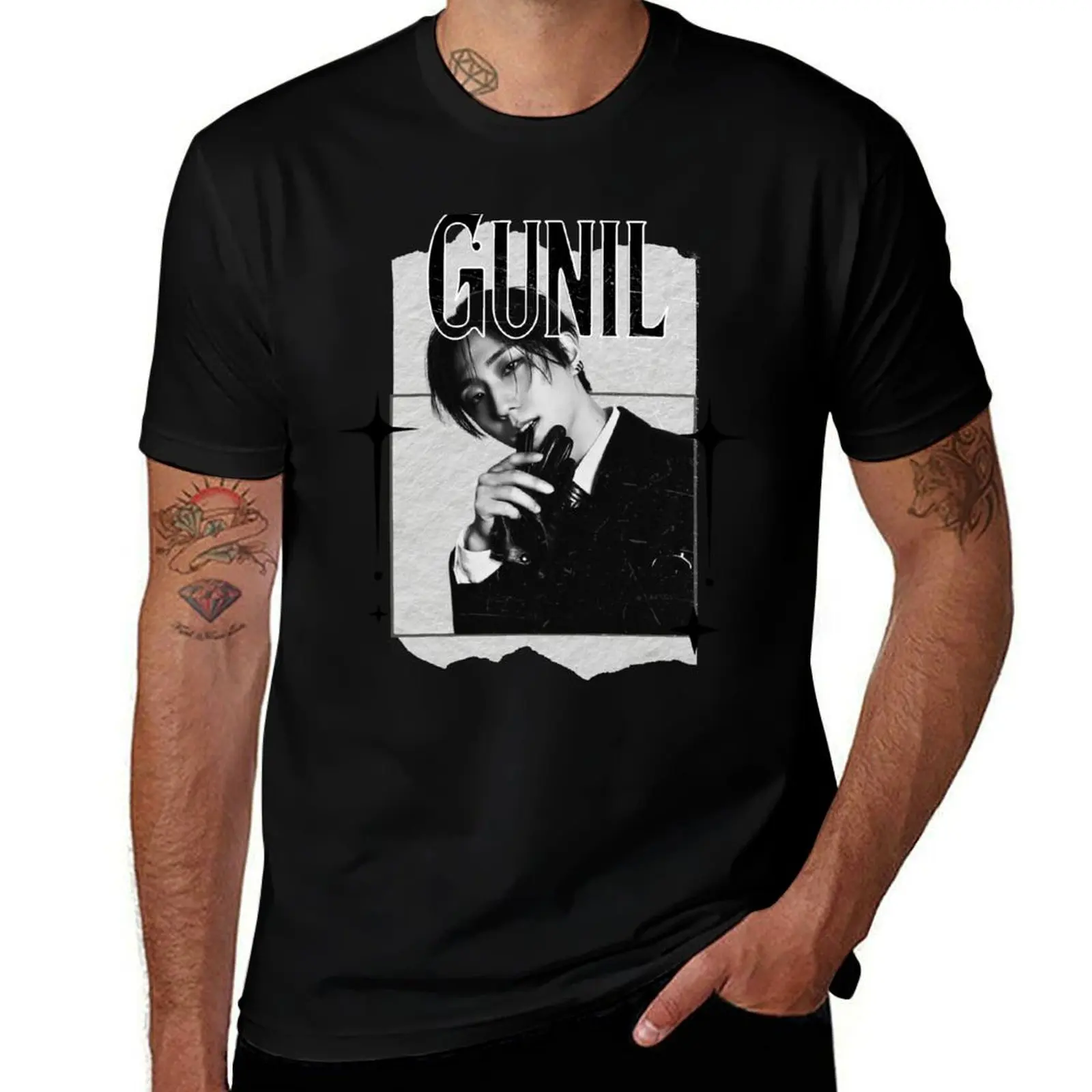 

Gunil Xdinary Heroes Kpop Boy Band Monochrome Black and White Collage Art Design T-Shirt blue lock baggy shirts Men's t-shirt