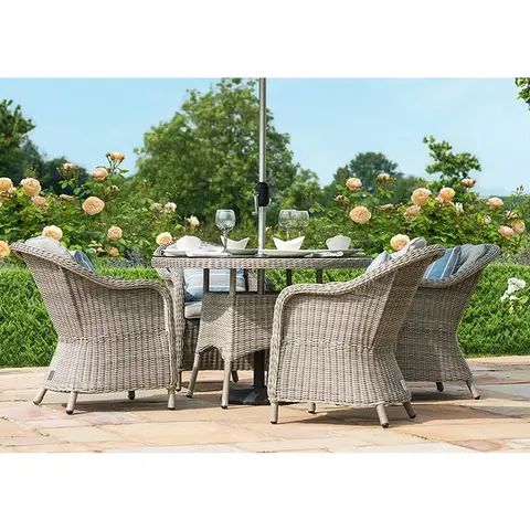 맞춤형 모던 야외 다이닝 파티오 세트, 원형 테이블 및 등나무 가구, 정원 호텔 또는 안뜰 PE 등나무 재료, 4 석