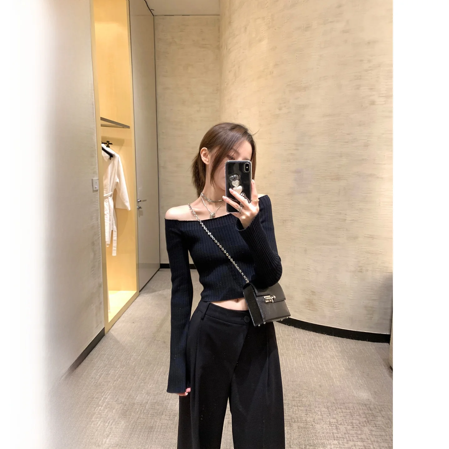 

Комплект YUYUREAL: вязаный свитер на одно плечо и юбка для женщин, осенне-зимний повседневный модный костюм из двух предметов