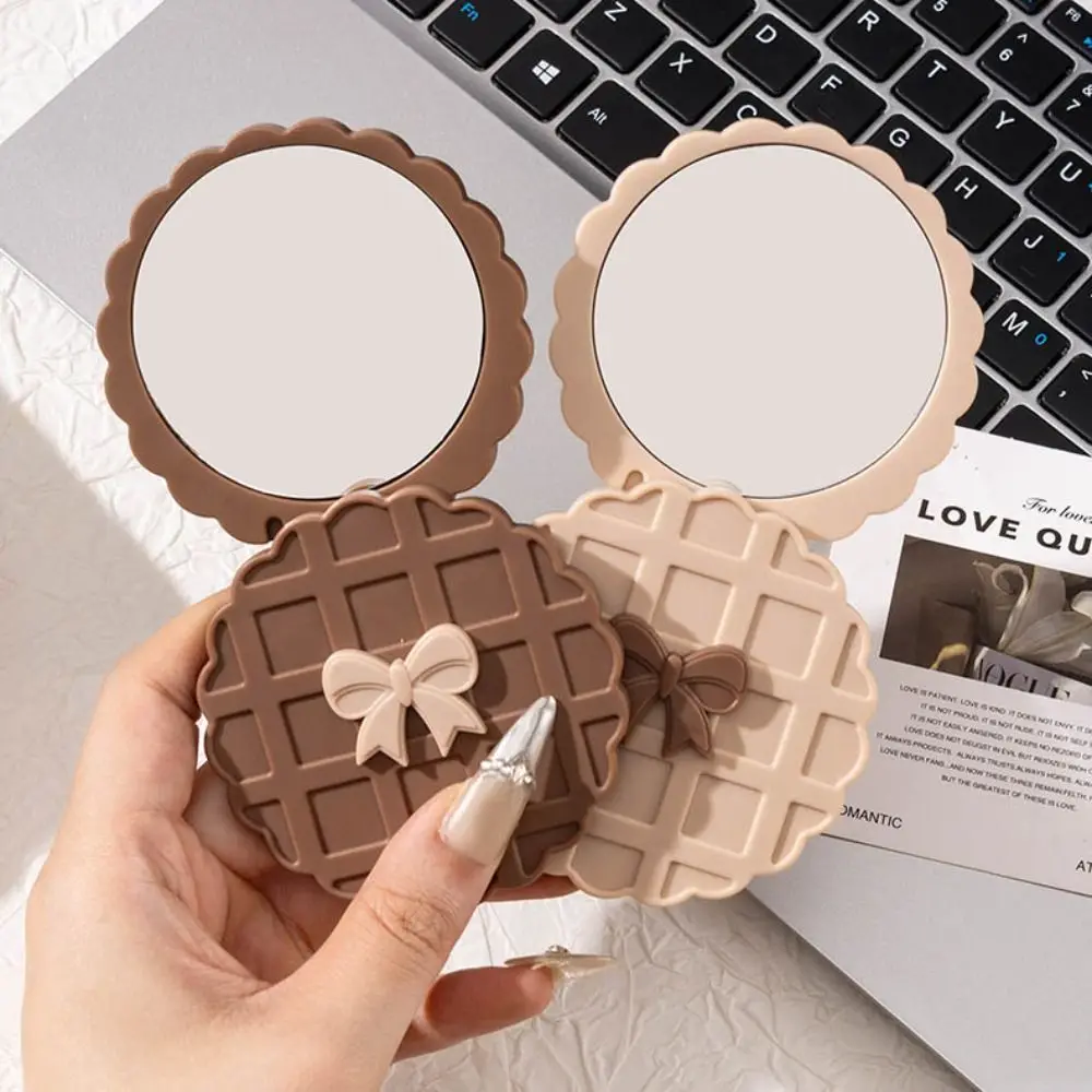 Stylish Accessory High-quality Glass Mini Pocket Mirror Waffle Pattern Folding Makeup Mirror Small Size Small Mirror Travel Use