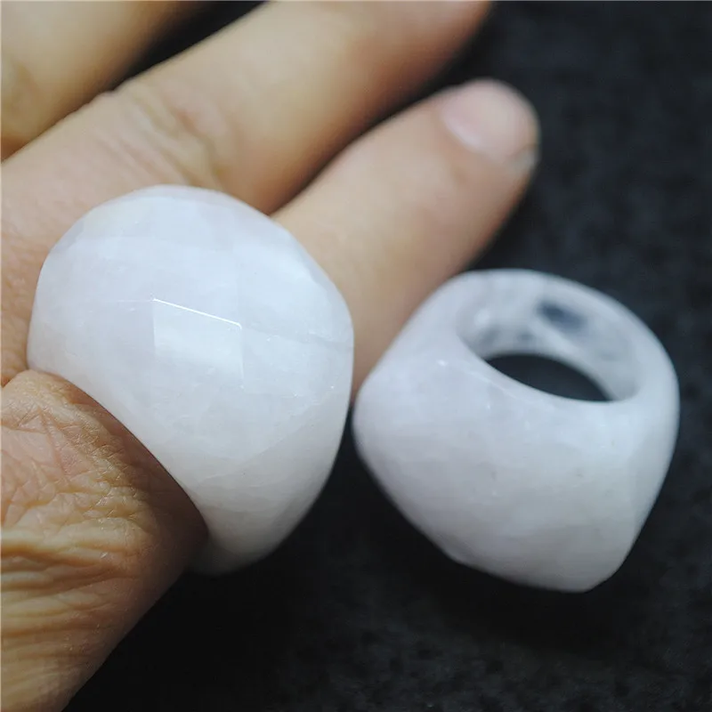1PC Women\'s Rings Nature Rose Quartz Stone Faceted Surfuace Inner Hole 17MM 19MM 20MM Fashion Jewelry For Party Wearrings