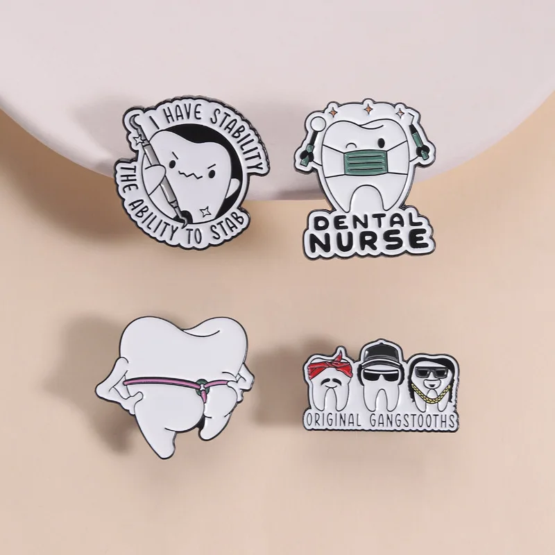 Dentist Brooches Cartoon Teeth White Medical Staff Metal Badges Small Gift Wholesale Backpack Pin Lapel Pins for Caps Brooch
