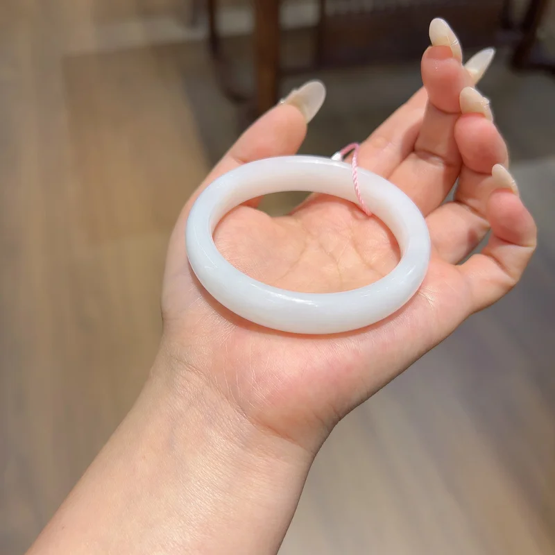 Hotan Jade White Bracelet Is Smooth Lustrous, With A Full Texture, Fashionable And Versatile