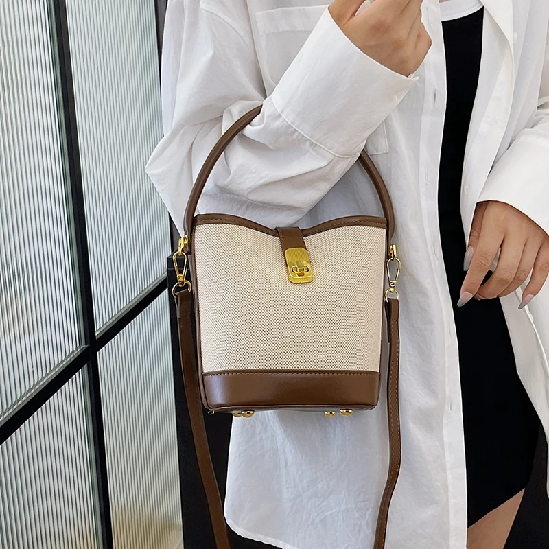 

Women Luxury Leather Classic Designer Shoulder Bag Fashion Tote Handbag For Daily Modern Style