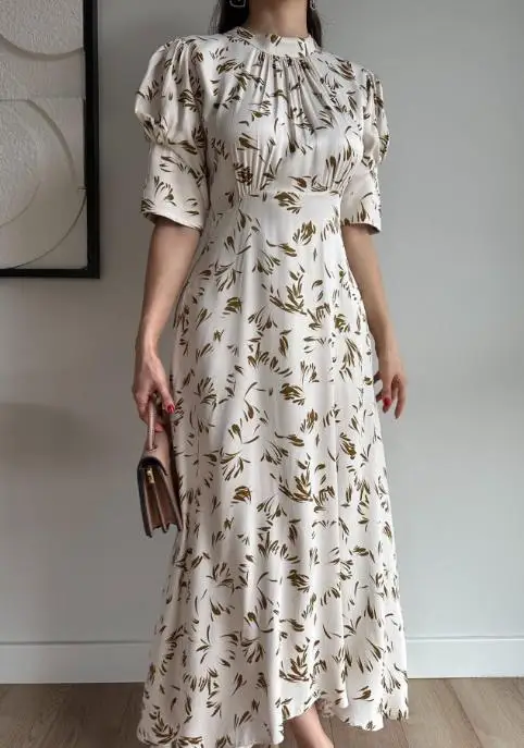 2025年レディース新作 ウエストシェイプ ロングスカートスタイル おしゃれで上品なサテン プリント レースアップワンピース