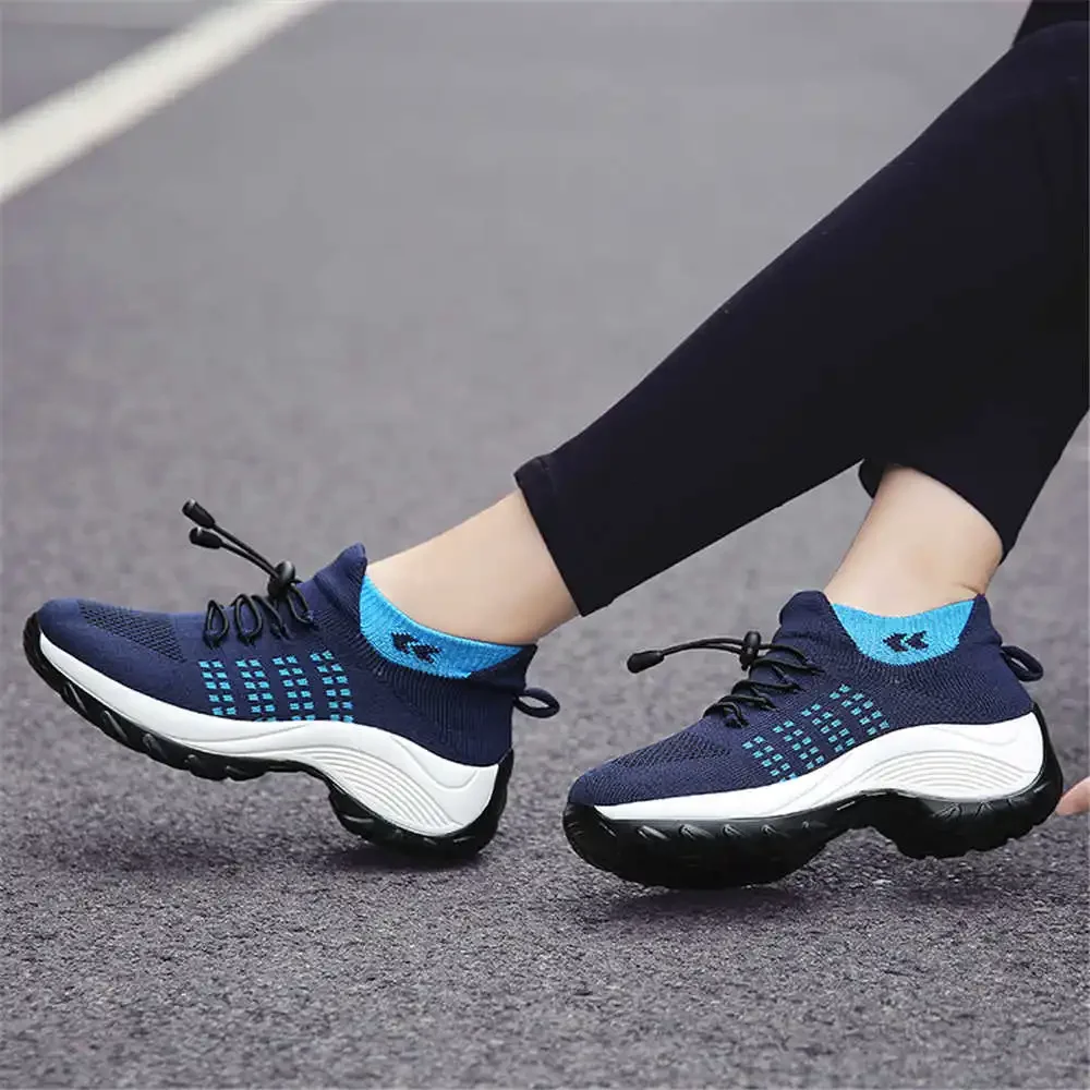 Sepatu Sneakers tali elastis sepatu Sneakers Teniz wanita olahraga lucu keranjang lari modis penggunaan khusus