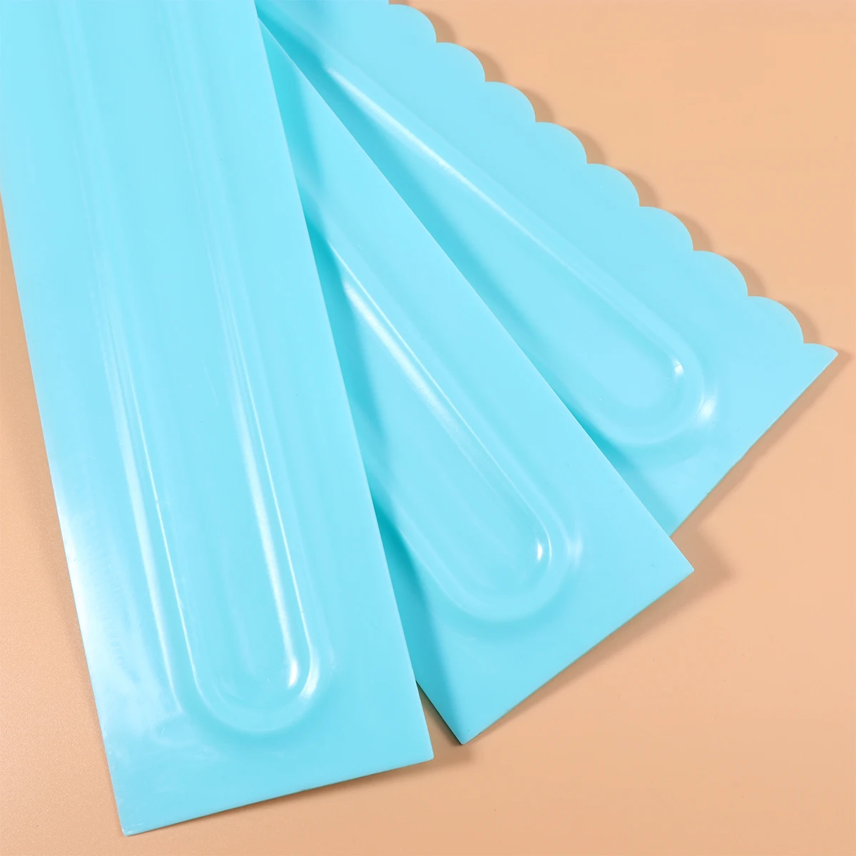 

6 pcs Cake Smoother Scraper Plastic Icing Comb Buttercream Texture Tool For Baking Bakery Kitchen Swirls
