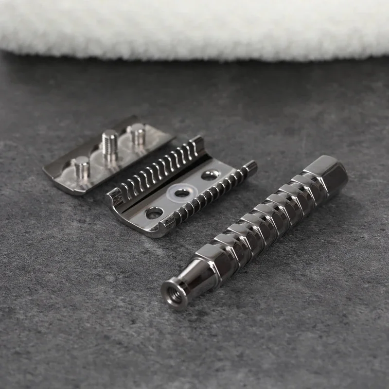 ماكينة حلاقة أمان من الفولاذ المقاوم للصدأ Yaqi Duomo مع فجوة شفرة 0.70 مللي متر بطول المقبض توفر ماكينة حلاقة احترافية دقيقة #5