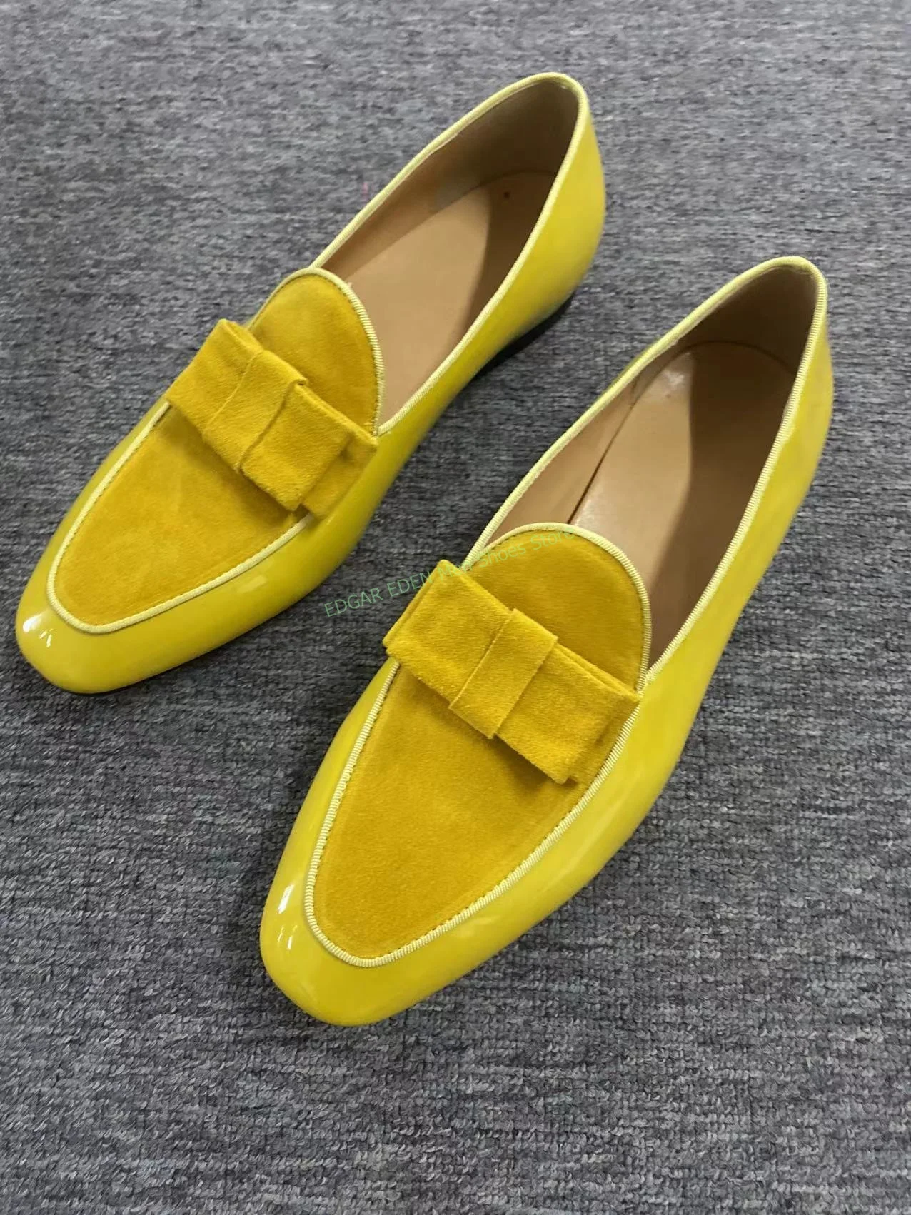 

Bright Yellow Gold Men's Velvet Leather Loafer Shoes Slip on Men Comfortable Flat Heel Round Toe Spring Autumn Single Shoes