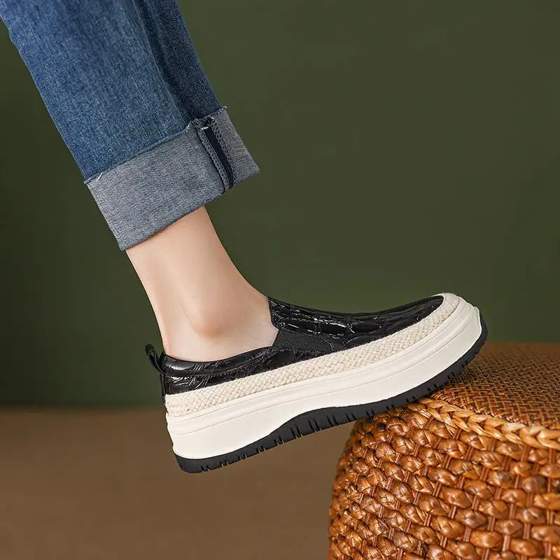 2024 New Cow Leather Round Toe Med Heels Spring Shoes Handmade All-match Design Fashion Slip On Sporty Vulcanized Shoes