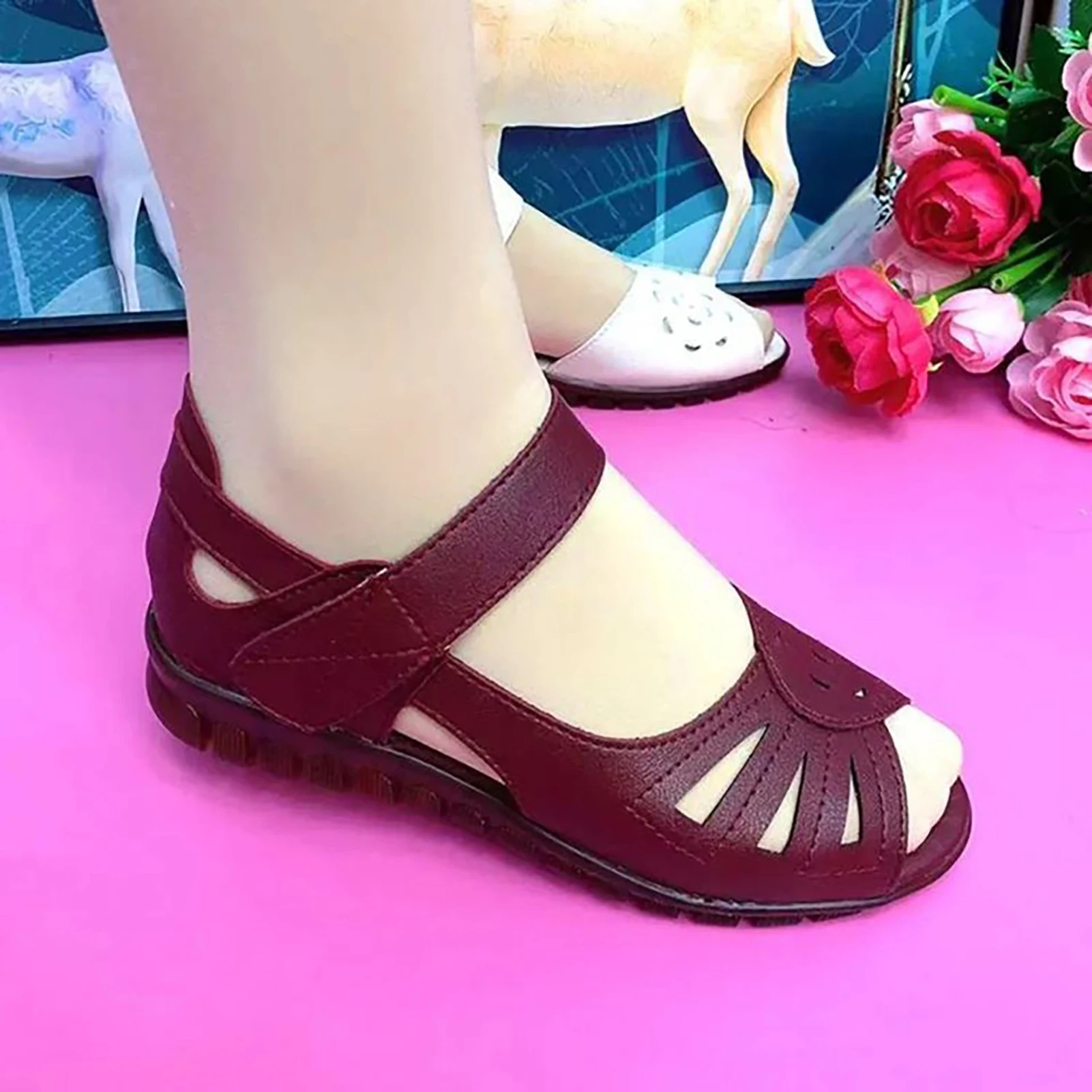 Elderly Flat  Sandals with Sticker Non Slipped and Wear Resistant Sandals Suitable for Going Beach Side Wear