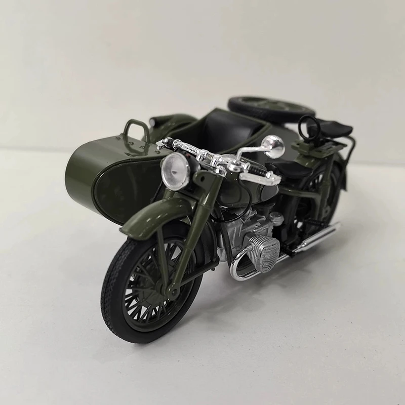 IXO 1/24 スケール IMZ M72 URAL プラスチックカーモデル 静態コレクション 装飾されたホリデーギフト おもちゃ 記念品ギフト