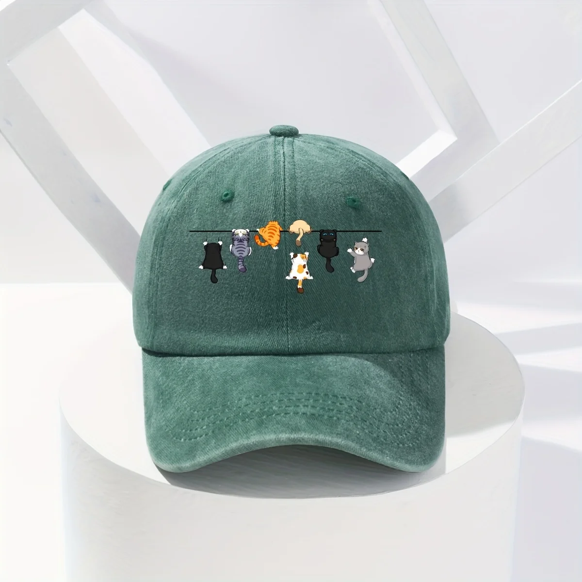 Super Cute Cat-Themed Baseball Cap, The Perfect Choice for Street Fashion, with a Fun And Vibrant Design, Suitable for Any Seaso