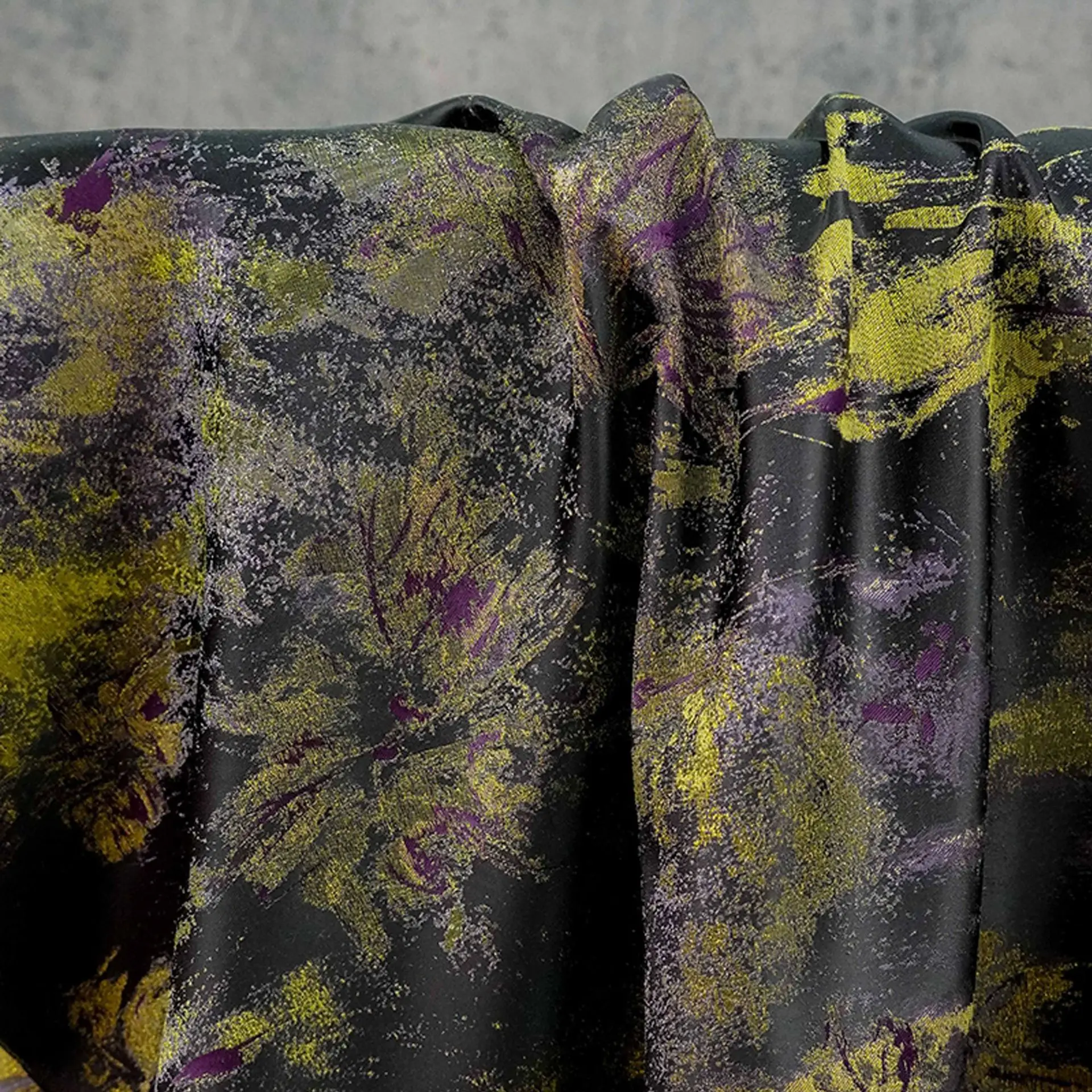 

Retro Abstract Floral Gold Silk Brocade Jacquard Fabric Elegant Dress Cheongsam Vest Handbag Woven Sewing Fabric