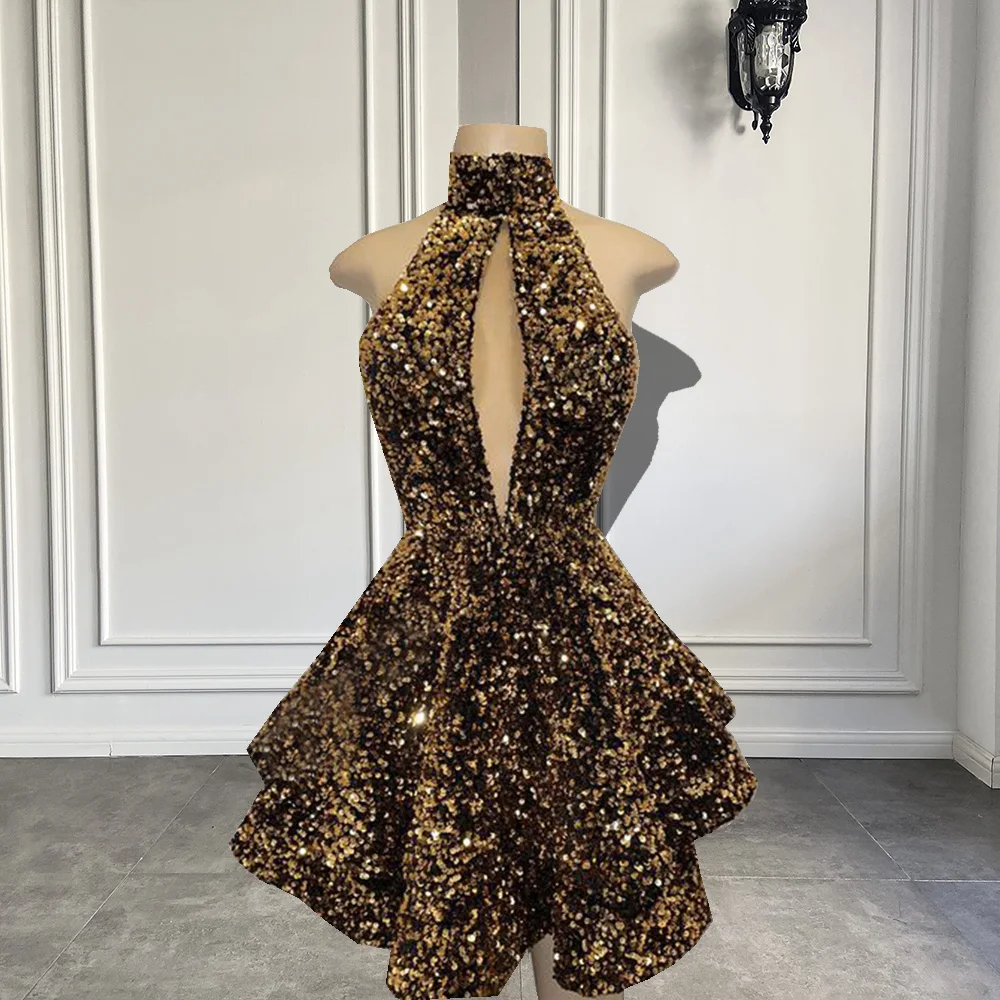 Neue Gold Kurze Prom Kleider Halfter Ärmellose Sparkly Pailletten Backless Schwarz Mädchen Geburtstag Party Kleider Robe De Soiree