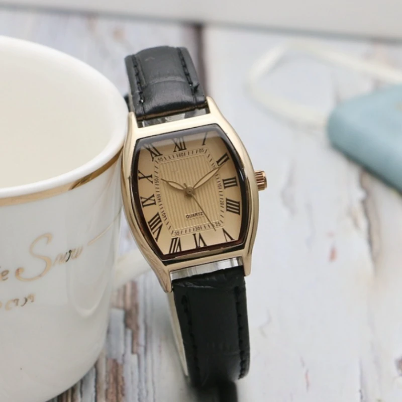 Fashion Retro Minimalist Roman Numeral Dial Casual Watches Square Leather Strap Fashion Clock Quartz Wristwatch for Women Gift