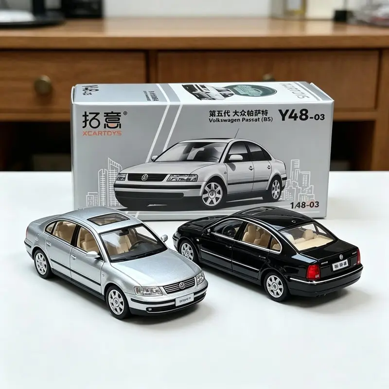 1:64 Passat B5 Alloy Business Sedan Model Diecast Metal Classic Old Luxy Car Vehicles Model High Simulation Collection Kids Gift
