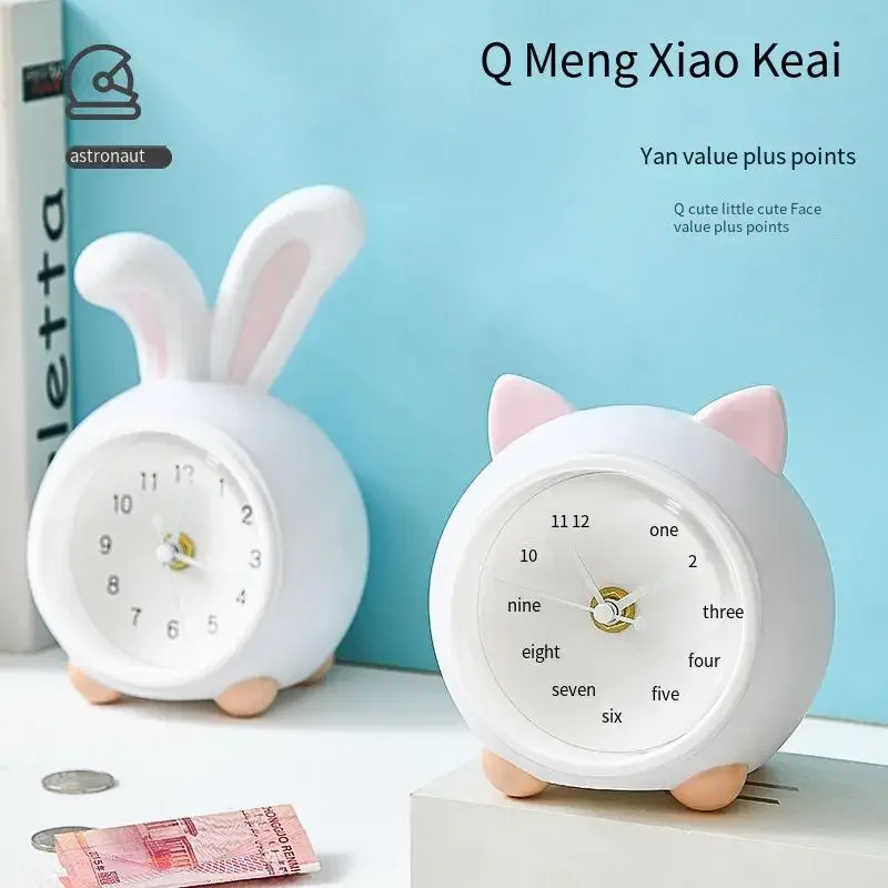 Lampu tidur LED ขนาดเล็กติดข้างเตียงห้องนอนนาฬิกาการ์ตูนอเนกประสงค์ตั้งโต๊ะเครื่องประดับ kado Kecil กระปุกออมสินรูปสัตว์แบบสร้างสรรค์