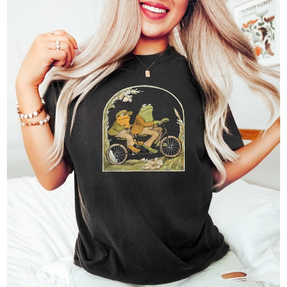 Frog and Toad Sweatshirt Classic Book Sweatshirts Cottagecore Aesthetic Shirt Streetwear Comfortable Personality Sweatshirt