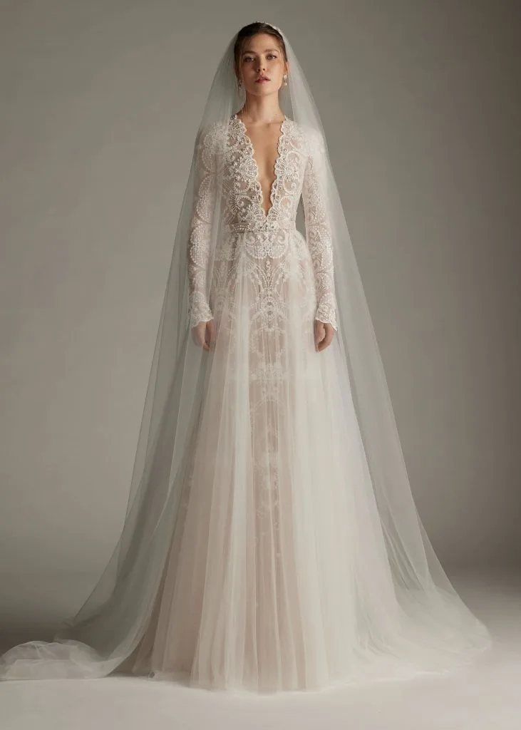 Noble Wedding Dress V-Neck Long Sleeves Beaded Backless Button Ball Gown Bride Gown Court Train Vestido De Novia Customized