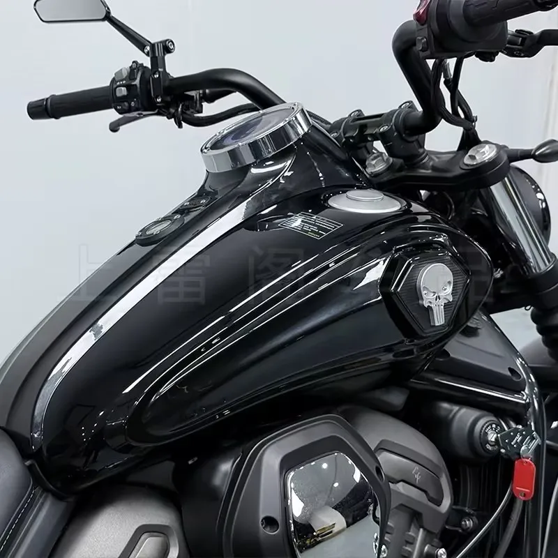 For BENDA DARK FLAG 950 fuel tank decorative side cover: waterproof, corrosion-resistant, and scratch-resistant.