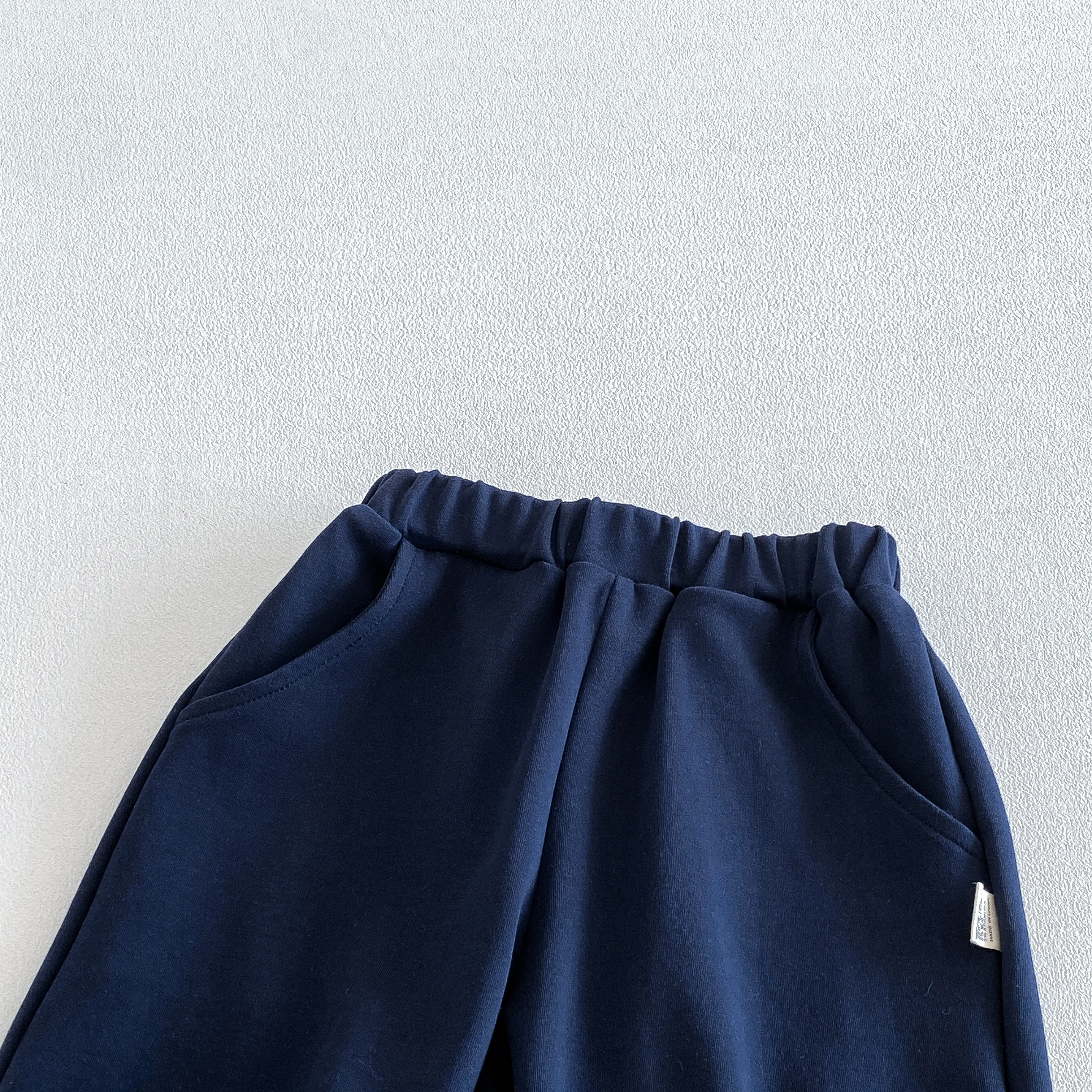 Koreanischer Kapuzenjacken-Set für Damen und Herren – trendiges, lässiges, sportliches und stilvolles Outfit – Detail 7