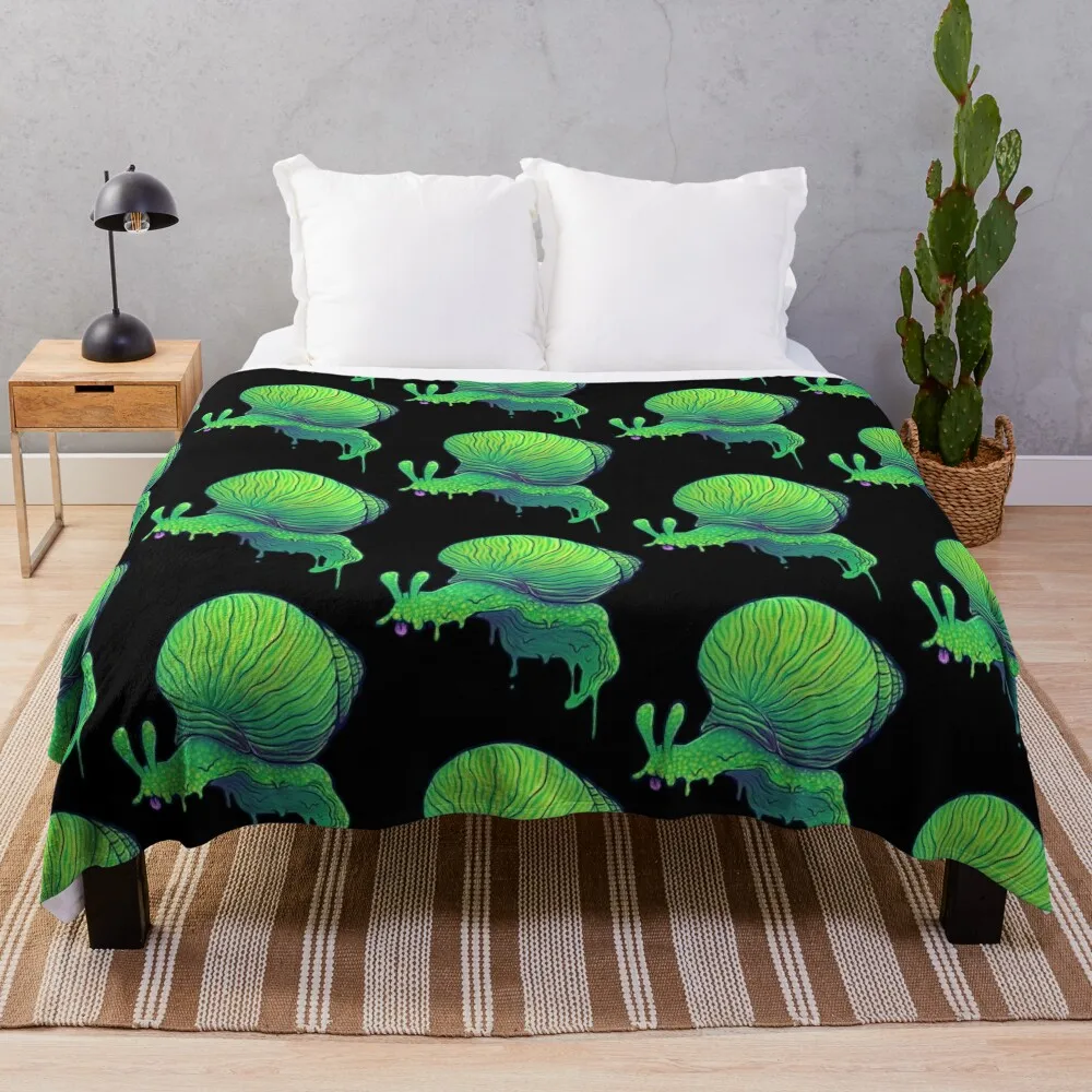 

A Snail Throw Blanket Plush Multi-Purpose Summer Beddings Blankets