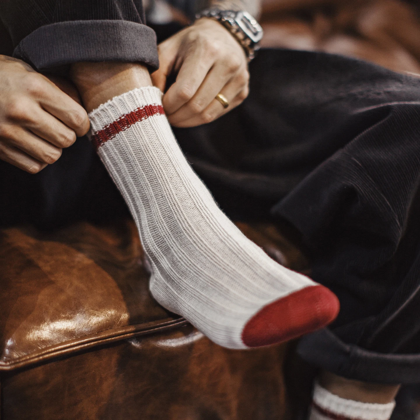 

Maden Men's 3-Pack Vintage Socks Wool Blend Thermal Mid-Crew with Color Block Stripes & Ribbed Cuff for Autumn Winter