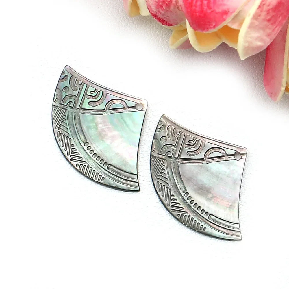 Fan-Shaped Pendant Single-Sided Carved Pattern White Base Single Hole DIY Necklace Jewelry Party Accessory Travel Souvenir Gift