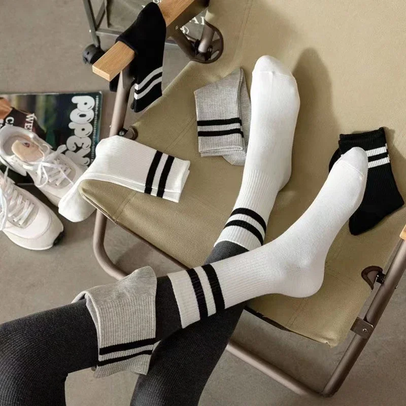 3 or 10 Pairs Women Sports Socks High Tube Cotton Socks Striped White Black Socks Middle Tube High Quality Cute Socks