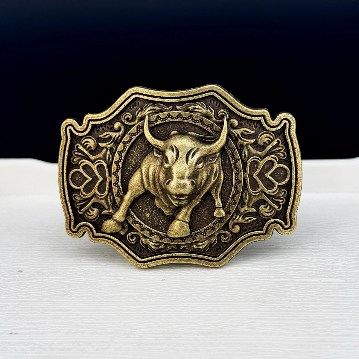 مشبك حزام جلدي كلاسيكي بنمط رأس الثور على الطراز الغربي العتيق، حزام خصر من سبائك الزنك عالي الجودة