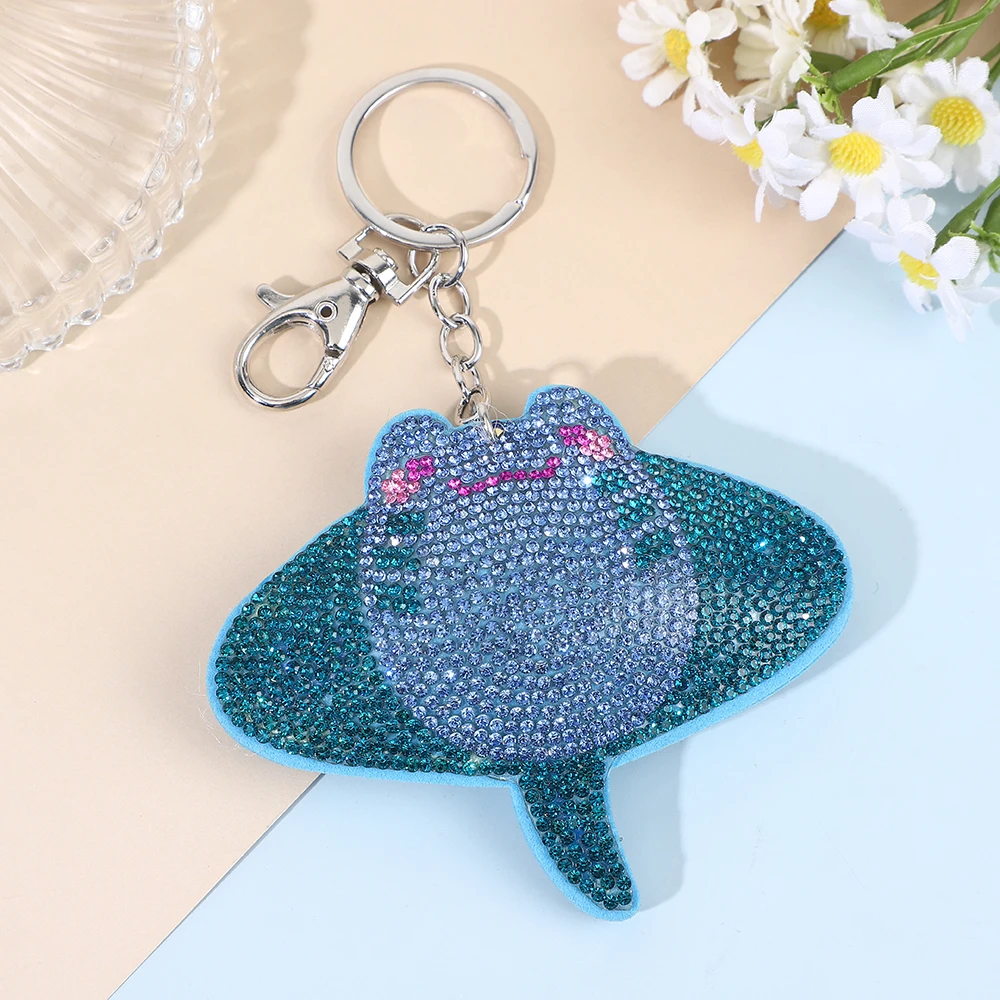 Sparkly Rhinestone Manta Keychain Charm Accessory Glittering Fashion for Keys Purse Handbags Backpacks