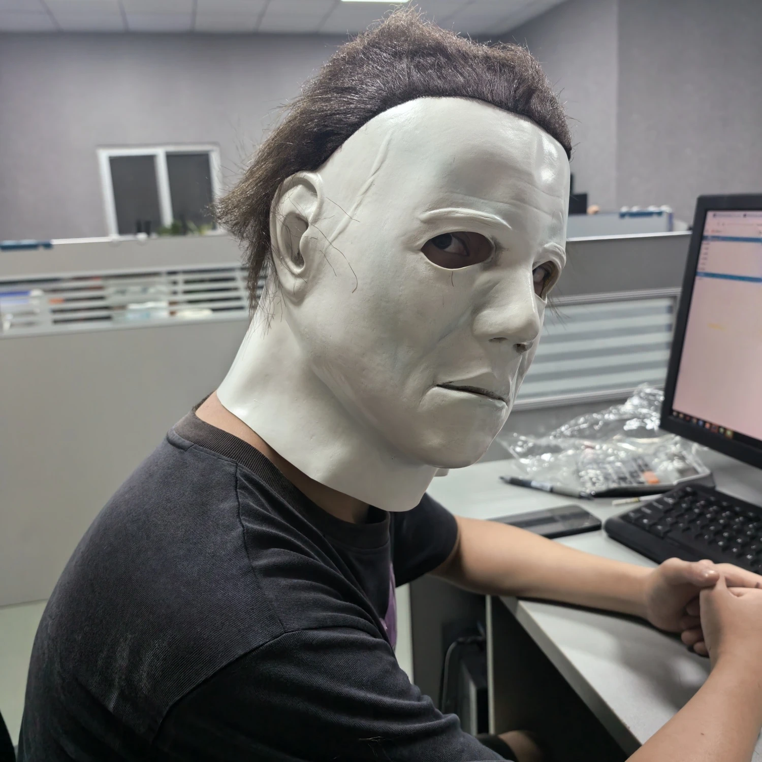 Cara blanca Michael Myers Máscara de Halloween 1978 Máscara de miedo de cabeza completa de goma con peluca para accesorio de disfraz de Halloween