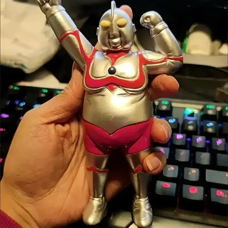 Bandai 18cm Ultraman rysunek Ultraman Obesity Anime rysunek Gk pcv urodziny Model kolekcje Model zabawka dla dzieci prezenty dla dzieci
