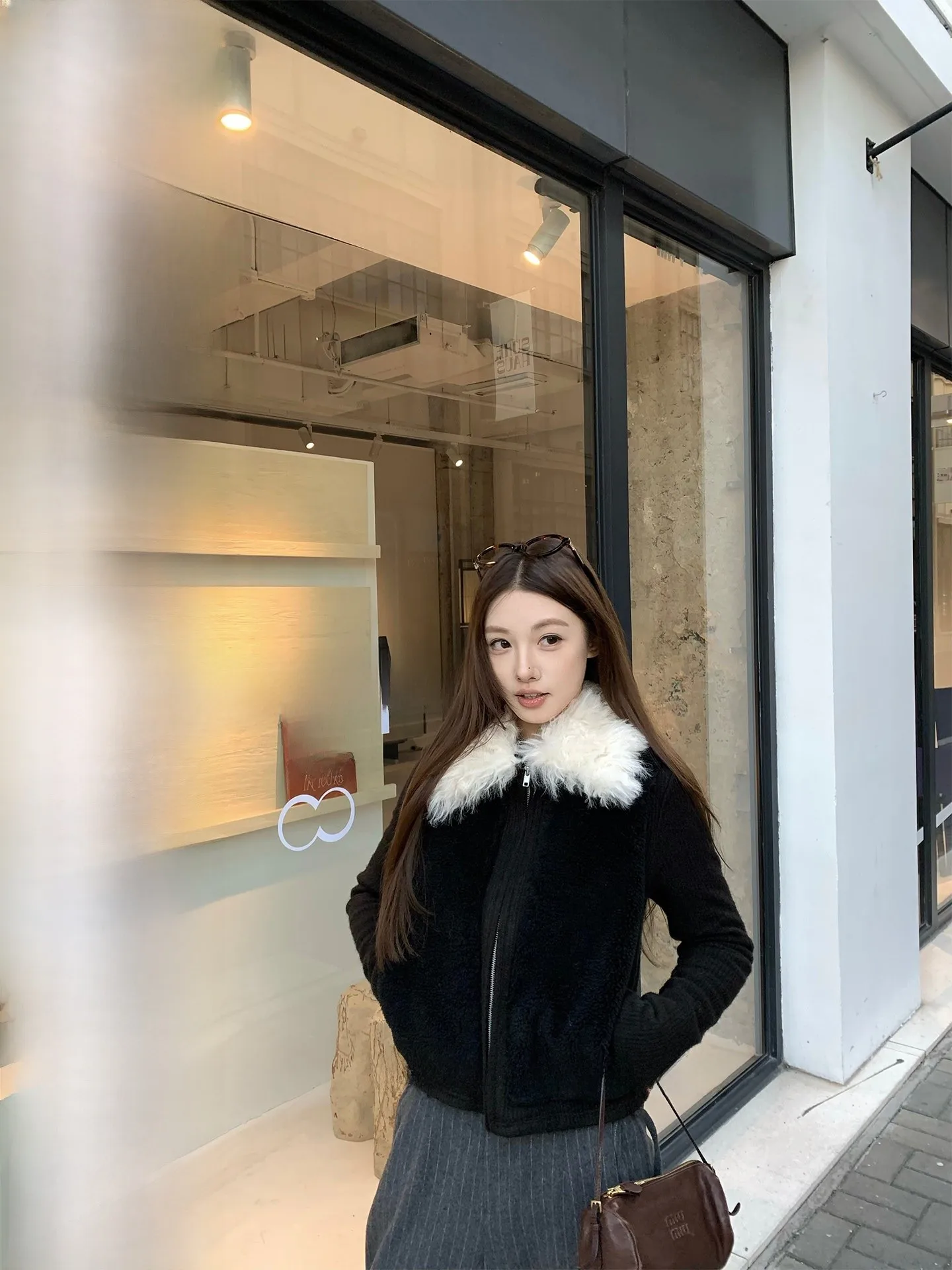 

Каштановый борцовский зимний съемный меховой внутренний пуховый тюре, повседневный свободный крой, женская модная теплая застежка-молния...