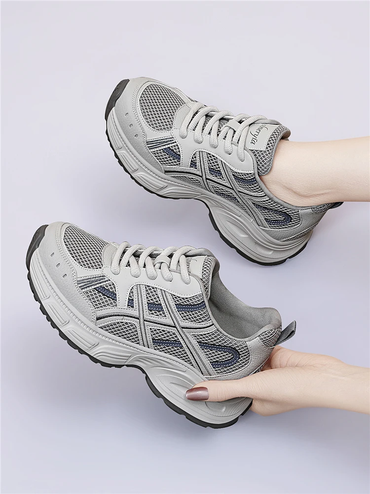 chaussures-de-sport-decontractees-pour-femme-style-dad-shoes-version-amelioree-en-maille-respirante-a-semelle-epaisse-legeres-avec-design-a-boucle-croisee