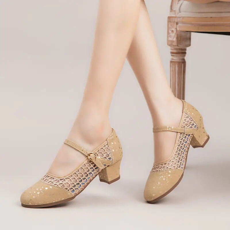 

Square Dance Shoes Adult Women Heels Lambskin Medium and High Heels Mesh Dance Latin Dance Sports Special Women's Sneaker