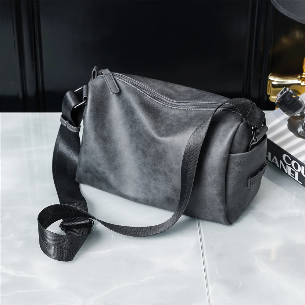 Bolsa de couro masculina, grande capacidade, casual, leve, simples, de couro de vaca, tendência, tiracolo