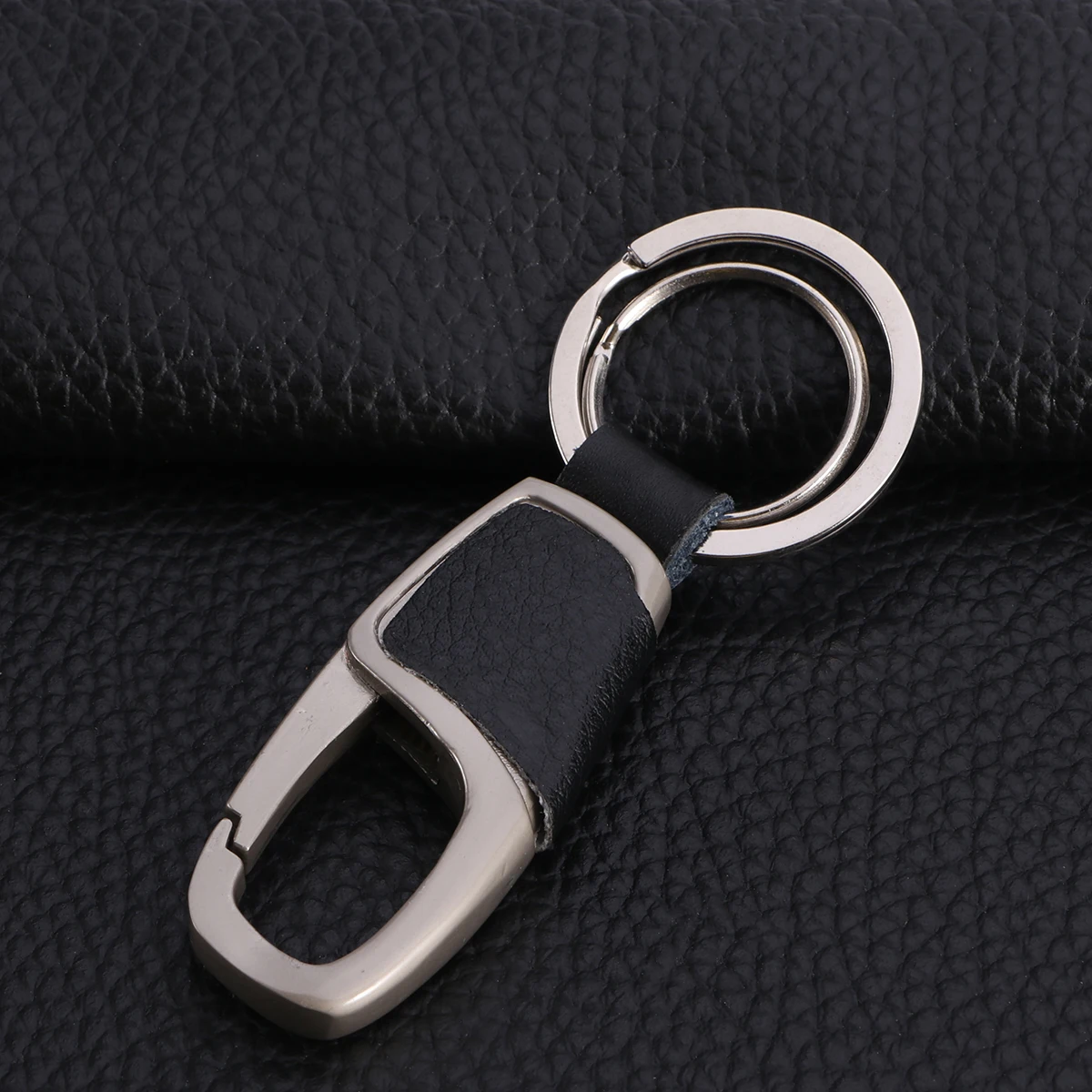 

Keychain Metal Ring Durable Genuine Wear-resistant Elegant Design Stylish Boutique Man Lightweight Smooth Texture Key