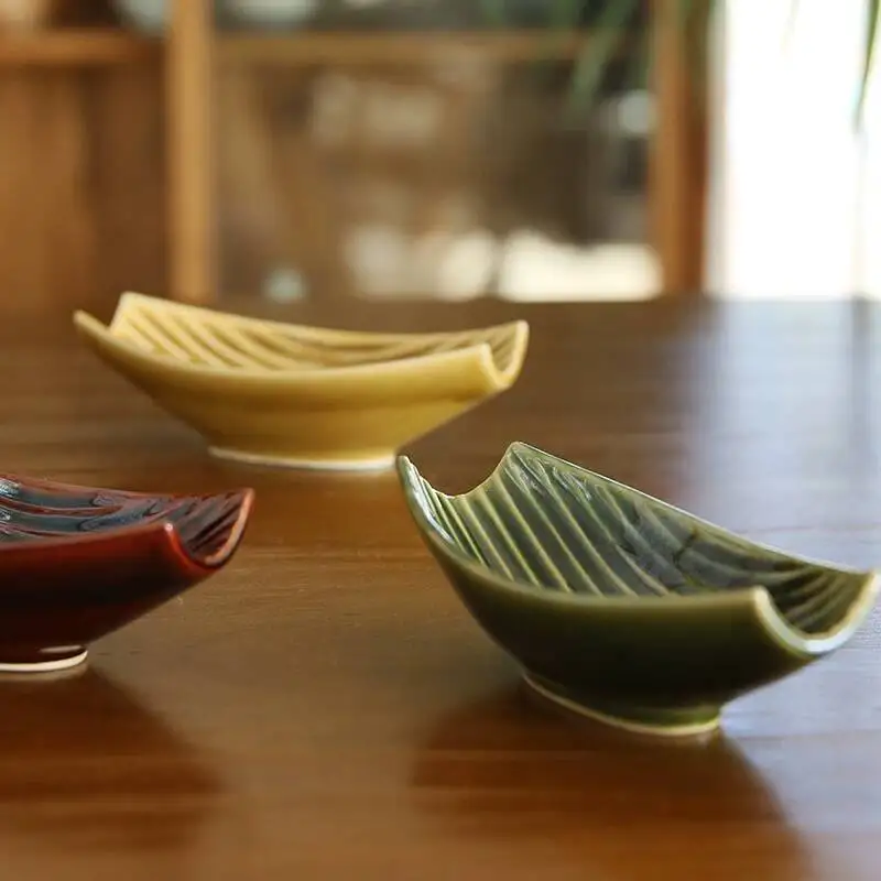 Japanese Imported Bright-Glazed Ceramic Boat-Shaped Small Bowl, Dish, Snack Plate, Japanese-Style Tableware