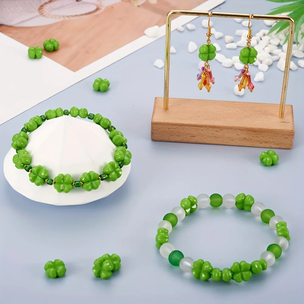 100pcs Saint Patrick\'s Day Acrylic Beads Lucky Faceted Clover Transparent Green for Home Party Decor Jewelry Necklace Making