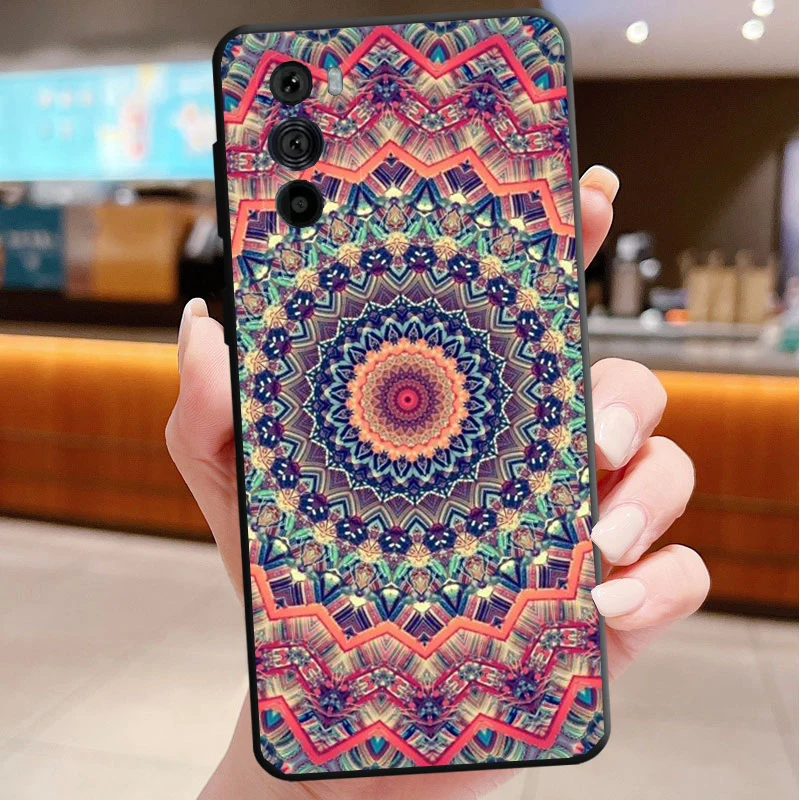 

Phone Case For Motorola Edge 50 40 Pro 60 50 40 30 Ultra Neo Fusion Moto G85 G72 G53 G54 G84 G13 G32 Mandala flower totem